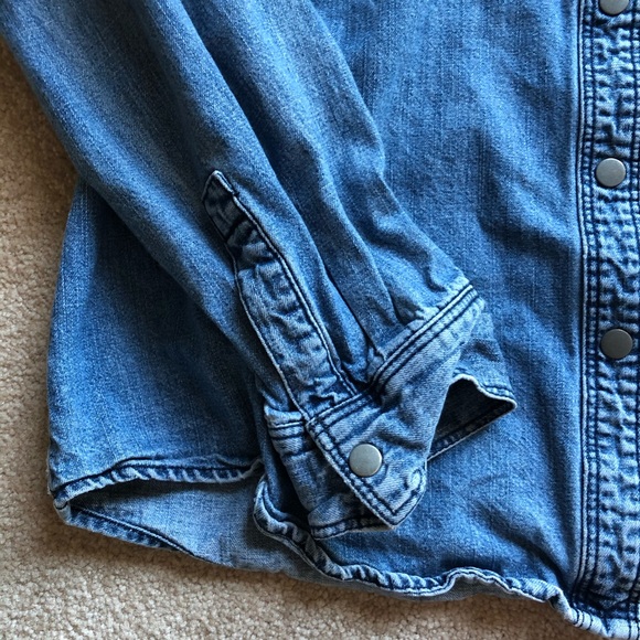 GAP Denim Western Shirt - Picture 3 of 6